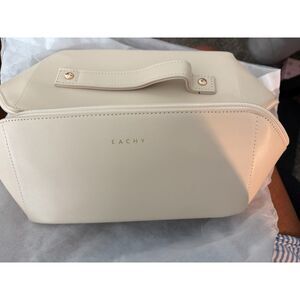 EACHY cream make up case